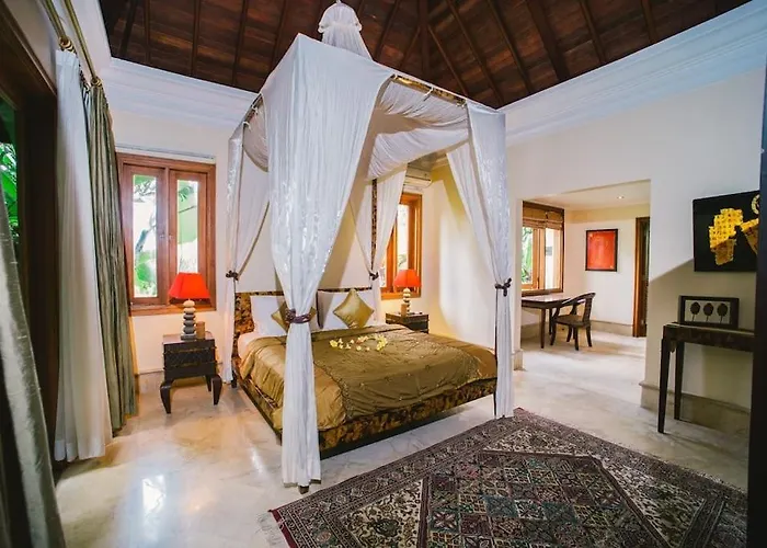 Jungle Villa! Breath-taking Views & Near Ubud! *