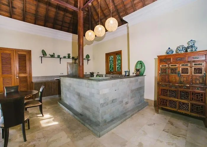 Jungle Villa! Breath-taking Views & Near Ubud! * Penginyahan