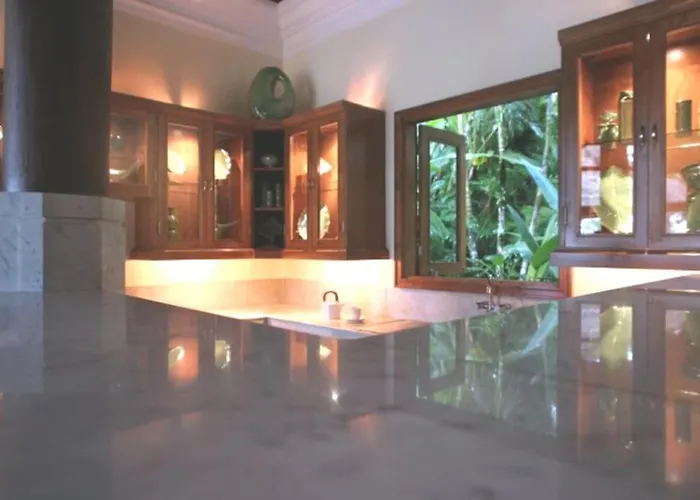 Jungle Villa! Breath-taking Views & Near Ubud! *