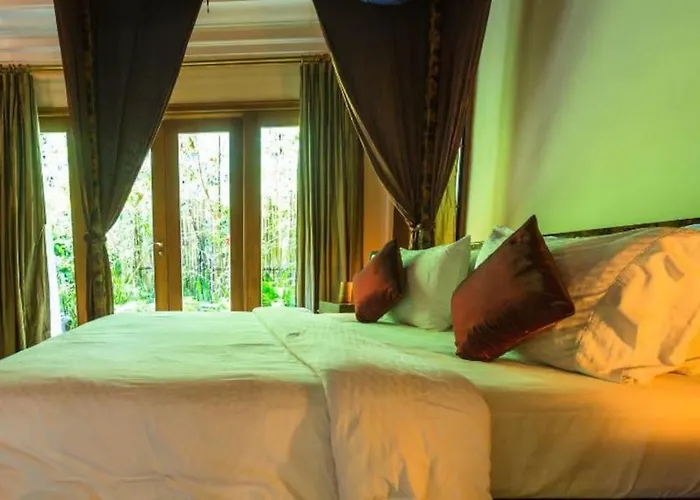 Jungle Villa! Breath-taking Views & Near Ubud! Villa