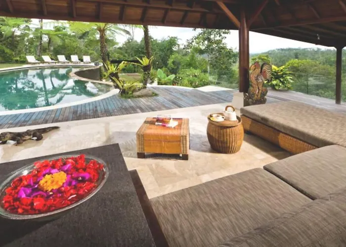 Jungle Villa! Breath-taking Views & Near Ubud! *
