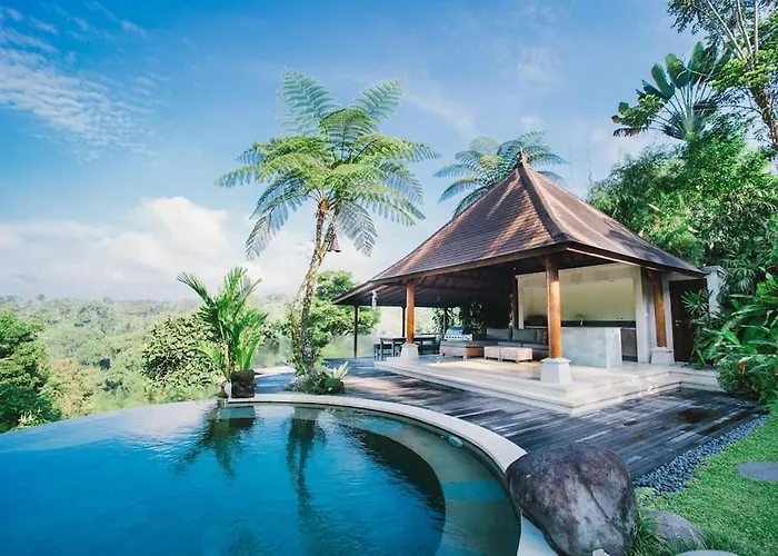 Villa Jungle Villa! Breath-taking Views & Near Ubud!
