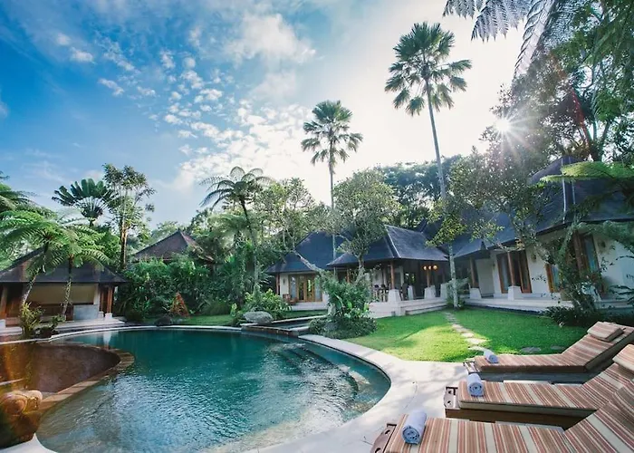 Jungle Villa! Breath-taking Views & Near Ubud! Penginyahan