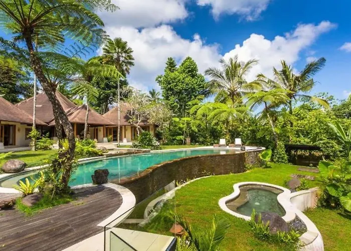 Jungle Villa! Breath-taking Views & Near Ubud! Villa *